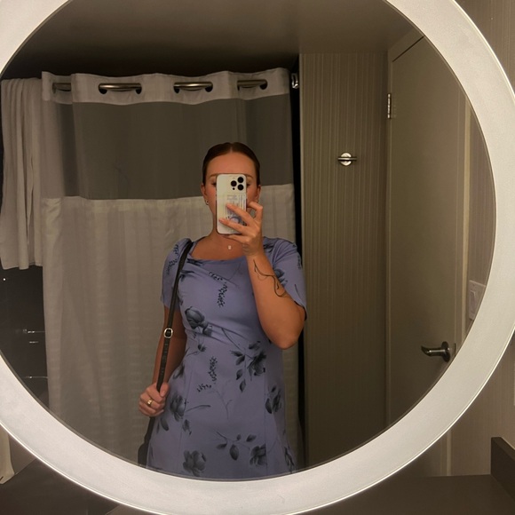 Meet your Posher, Chloe - Picture 2 of 3